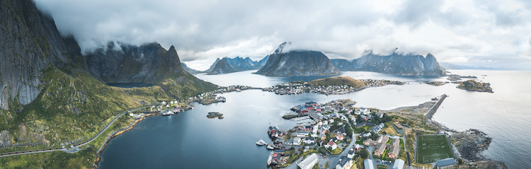 Reinebringen hike